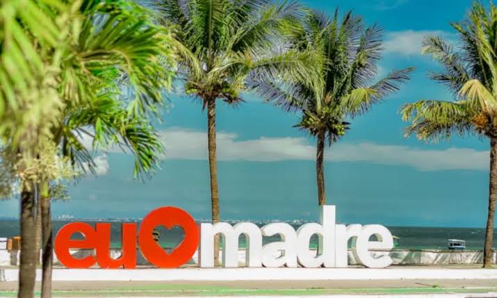Praia de Suape em Madre de Deus está imprópria para banho, diz INEMA