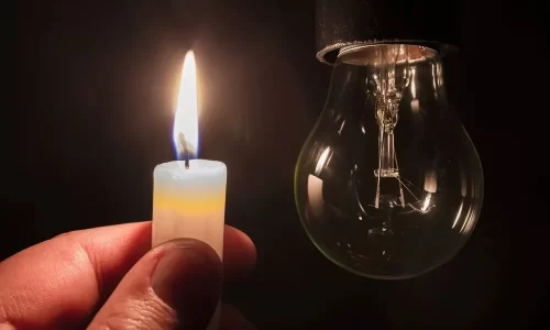 Procon notifica Coelba por interrupções no fornecimento de energia elétrica na Bahia