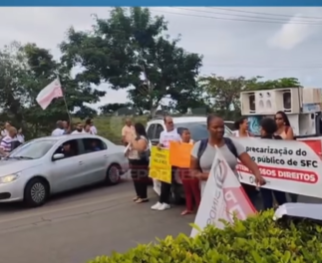 Sindsefran faz protesto na entrada da cidade cobrando prefeitura: “valorize os servidores”