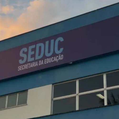 Pagamento “por fora”, como diaristas e sem contrato: a limpeza improvisada nas escolas de São Francisco do Conde
