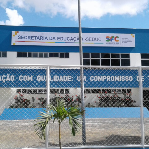 Diversas Escolas Municipais de São Francisco do Conde seguem com aulas suspensas por falta de profissionais de limpeza